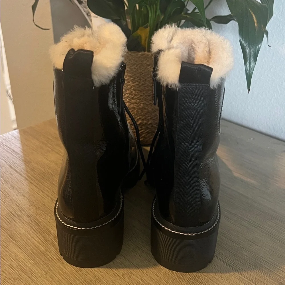 NEW Tory Burch MILLER 50MM LUG SOLE SHEARLING BOOTIE SOFTY NAPLAK/WEBBING